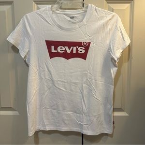 LEVI’S Tshirt- Women’s L